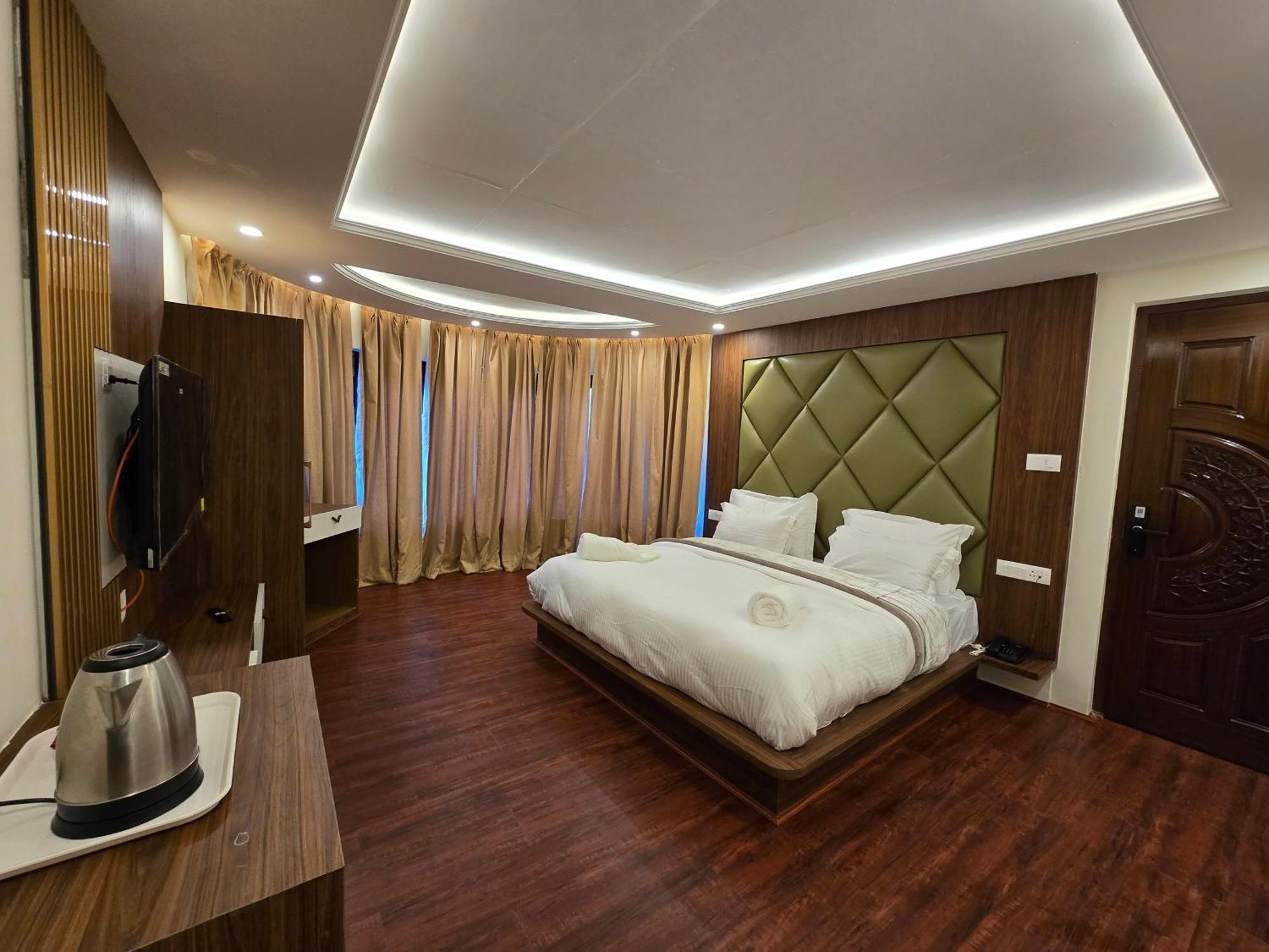 Premier Pahalgam Hotell Eksteriør bilde